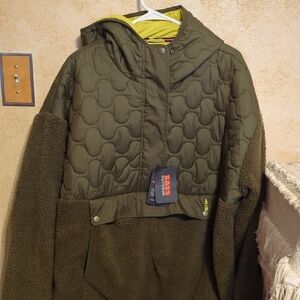 Bass Outdoor NWT Quilted Pullover XL Military Green
